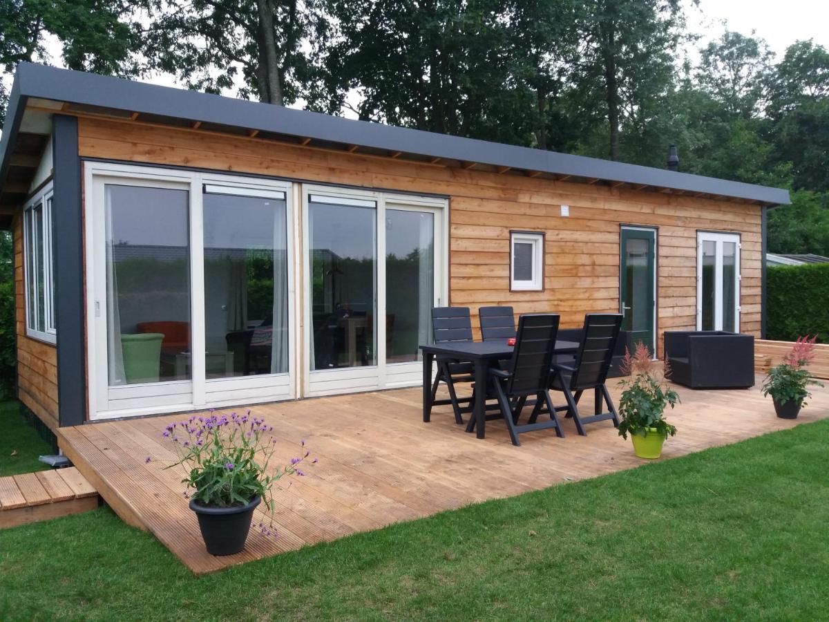 Luxe Bungalow Op Rustig Vakantiepark. Dronrijp Luaran gambar