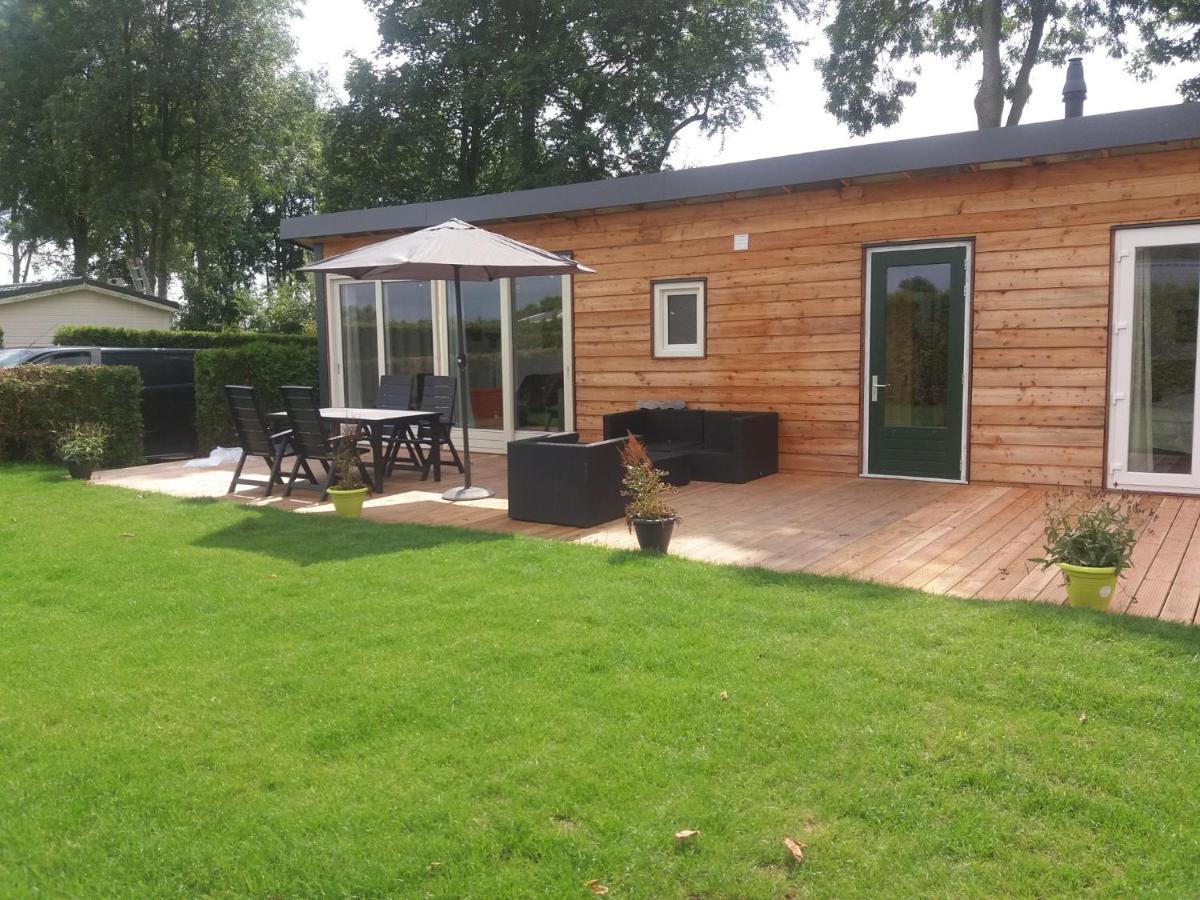 Luxe Bungalow Op Rustig Vakantiepark. Dronrijp Luaran gambar