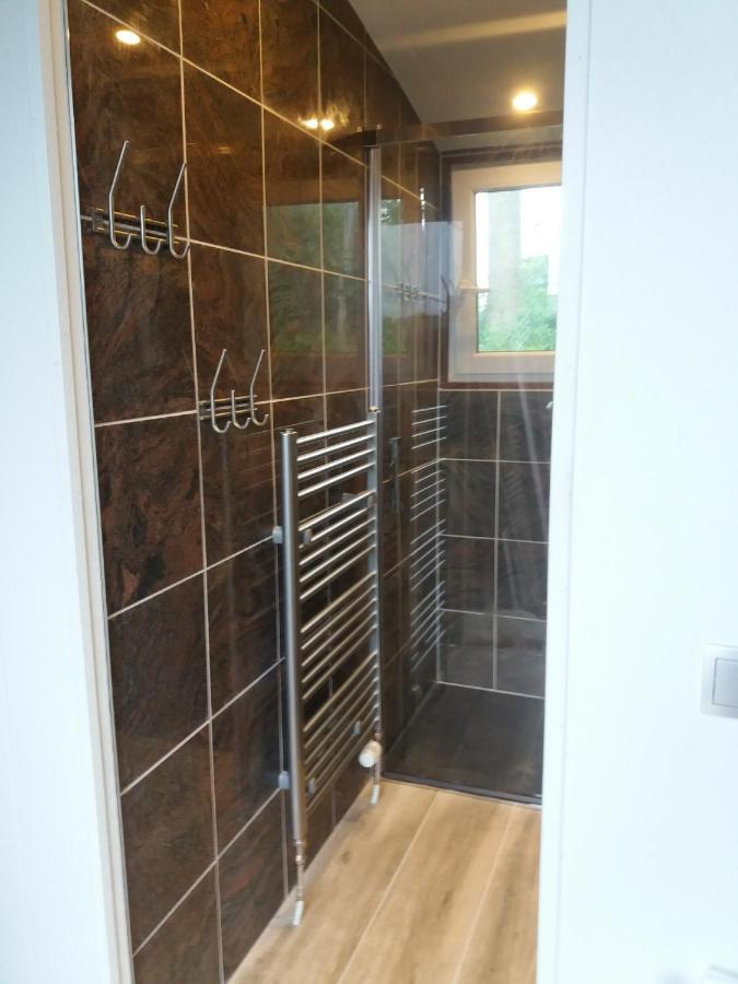 Luxe Bungalow Op Rustig Vakantiepark. Dronrijp Luaran gambar